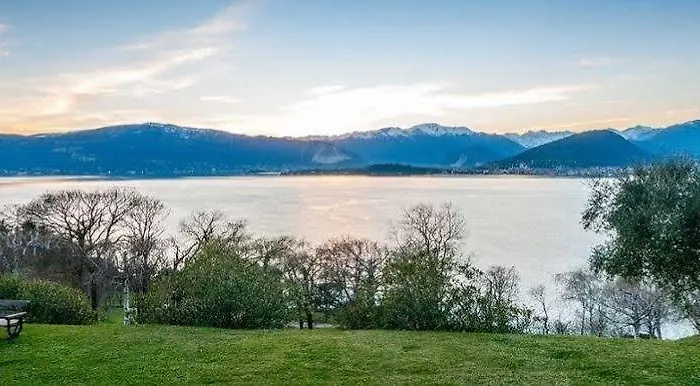 Pozzetto 3* Лавено-Момбелло