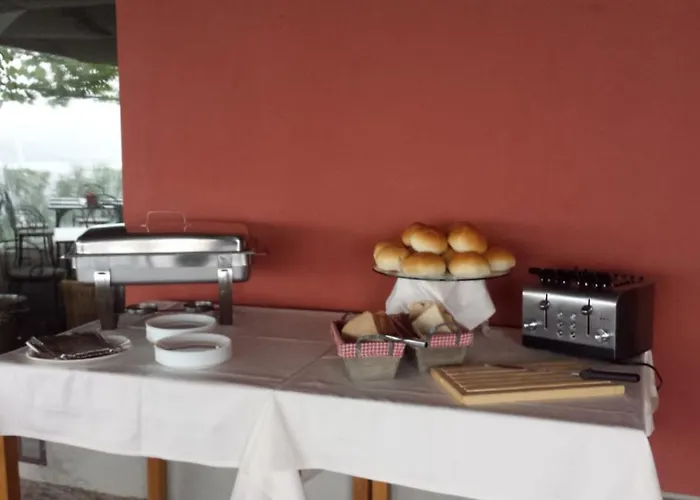 Pozzetto 3* Лавено-Момбелло