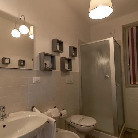 Pozzetto Hotell Laveno-Mombello
