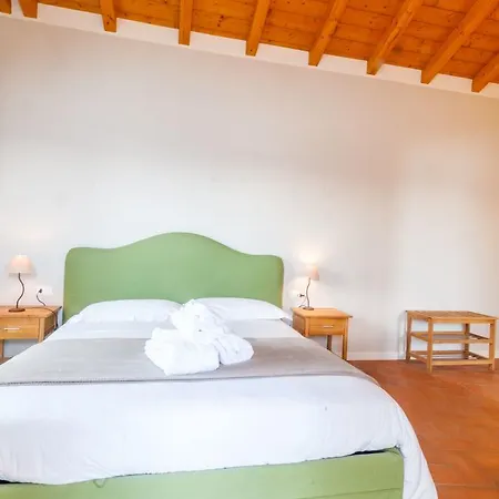 Pozzetto لافينو-مومبيلو